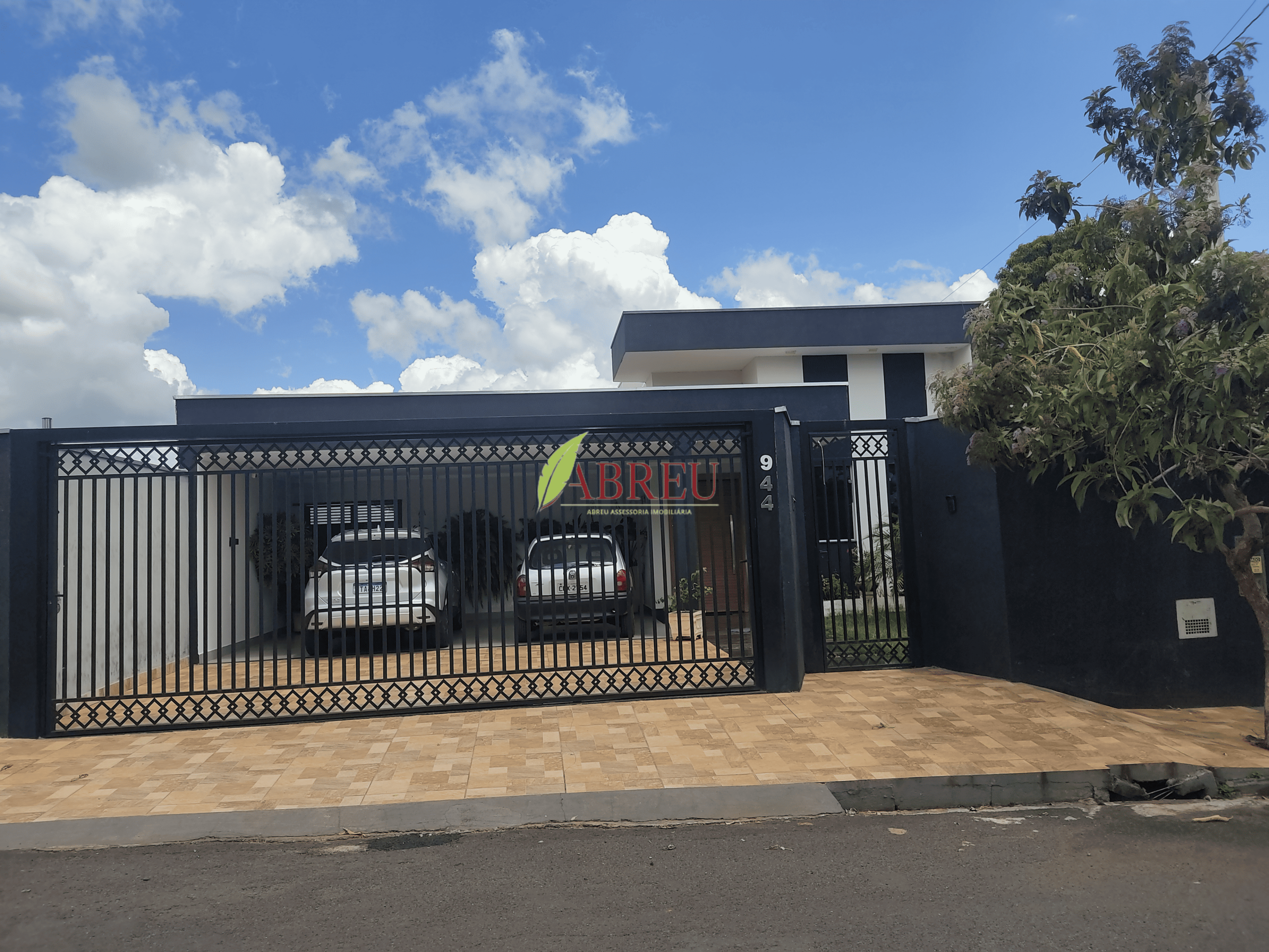 Casa com 3 suítes a venda, 194,73 m² por R$ 700.000,00 – Centro – Cosmorama/SP